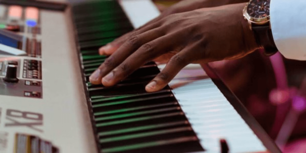 With the Shine School of Music online classes, students of any age and ability to play music from the safety of home.