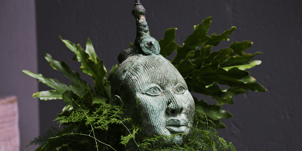 1 June | Experience art, photography, African artefacts, music and streetfood at this intimate event hosted in Rosebank